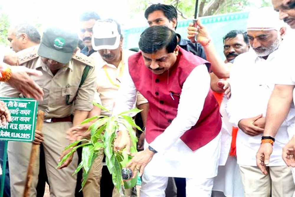 प्राकृति का अद्भुत वरदान एवं अद्वितीय नैसर्गिक देन है पचमढ़ी : मुख्यमंत्री डॉ. यादव