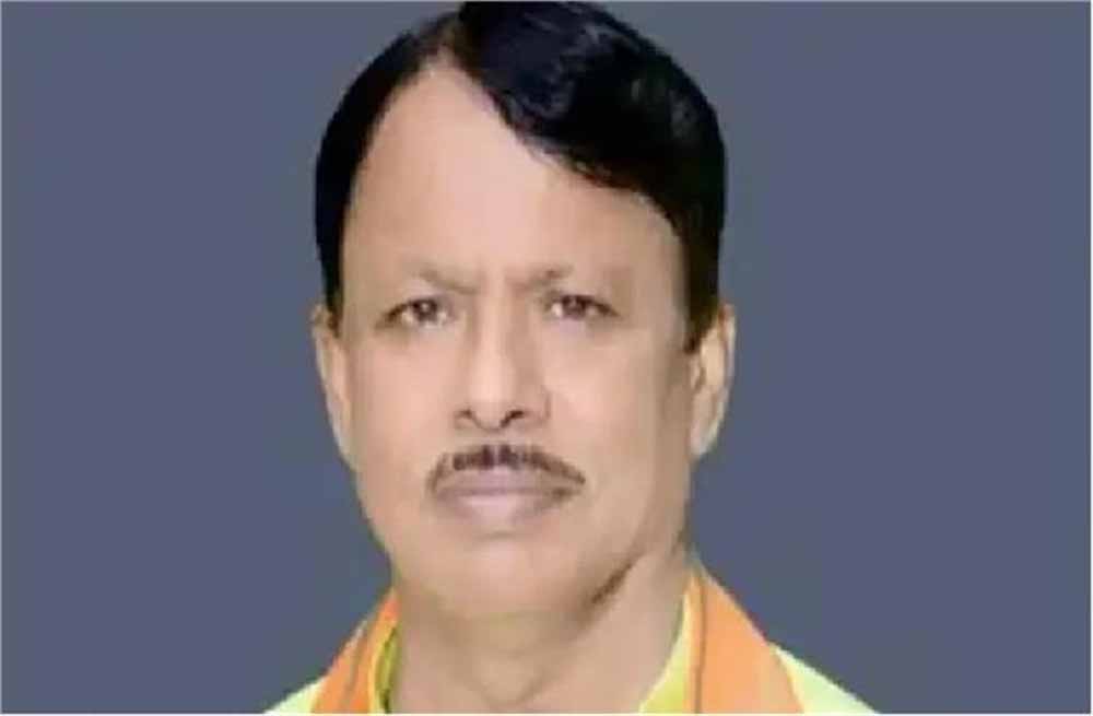 भाजपा ने  गोंडा BJP अध्यक्ष अमर किशोर कश्यप को पद हटाते हुए पार्टी से निष्कासित कर दिया भाजपा ने  गोंडा BJP अध्यक्ष अमर किशोर कश्यप को पद हटाते हुए पार्टी से निष्कासित कर दिया