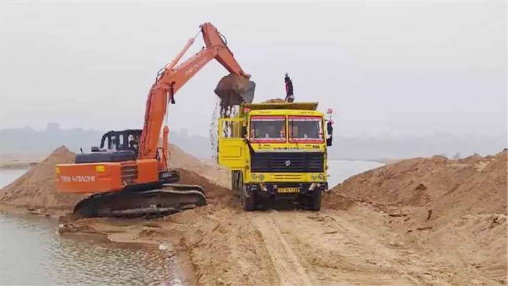 नीतीश सरकार का बड़ा फैसला- बिहार में 15 अक्टूबर तक सभी घाटों पर बालू खनन पूरी तरह से बंद रहेगा