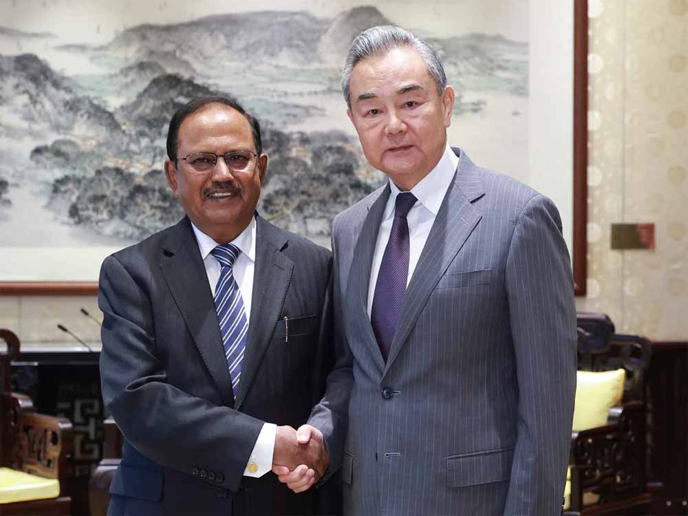 पाकिस्तान के मुद्दे पर NSA डोभाल ने दोस्त चीन को मुंह पर ही सुनाया- नहीं चलेगा दोहरा रवैया