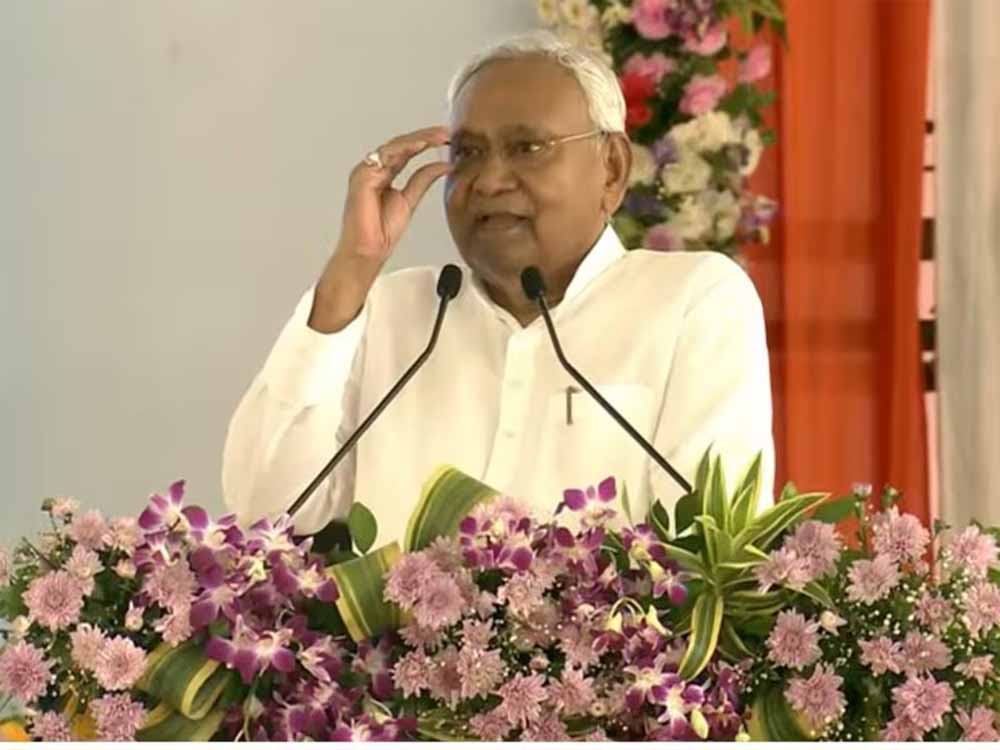 सीएम नीतीश कुमार ने अपने संबोधन में लाल-राबड़ी के शासनकाल की याद दिलाते हुए विपक्ष पर किया कटाक्ष सीएम नीतीश कुमार ने अपने संबोधन में लाल-राबड़ी के शासनकाल की याद दिलाते हुए विपक्ष पर किया कटाक्ष