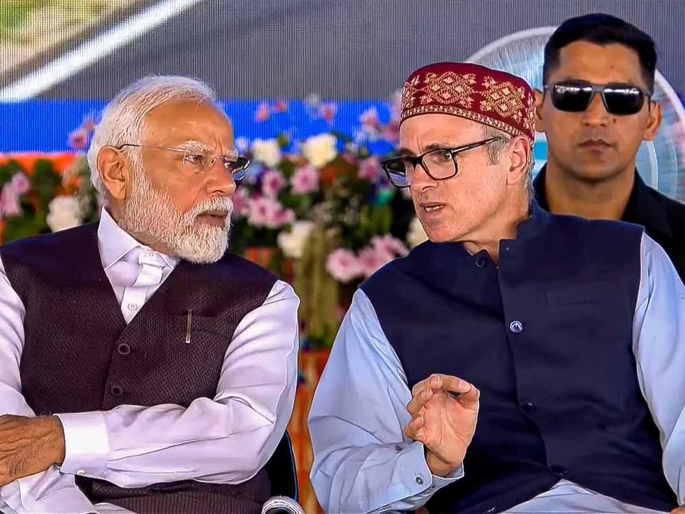 वहीं मेरा डिमोशन हो गया है, मैं एक राज्य का सीएम था और आज केंद्र शासित प्रदेश का मुख्यमंत्री हूं: उमर अब्दुल्ला वहीं मेरा डिमोशन हो गया है, मैं एक राज्य का सीएम था और आज केंद्र शासित प्रदेश का मुख्यमंत्री हूं: उमर अब्दुल्ला