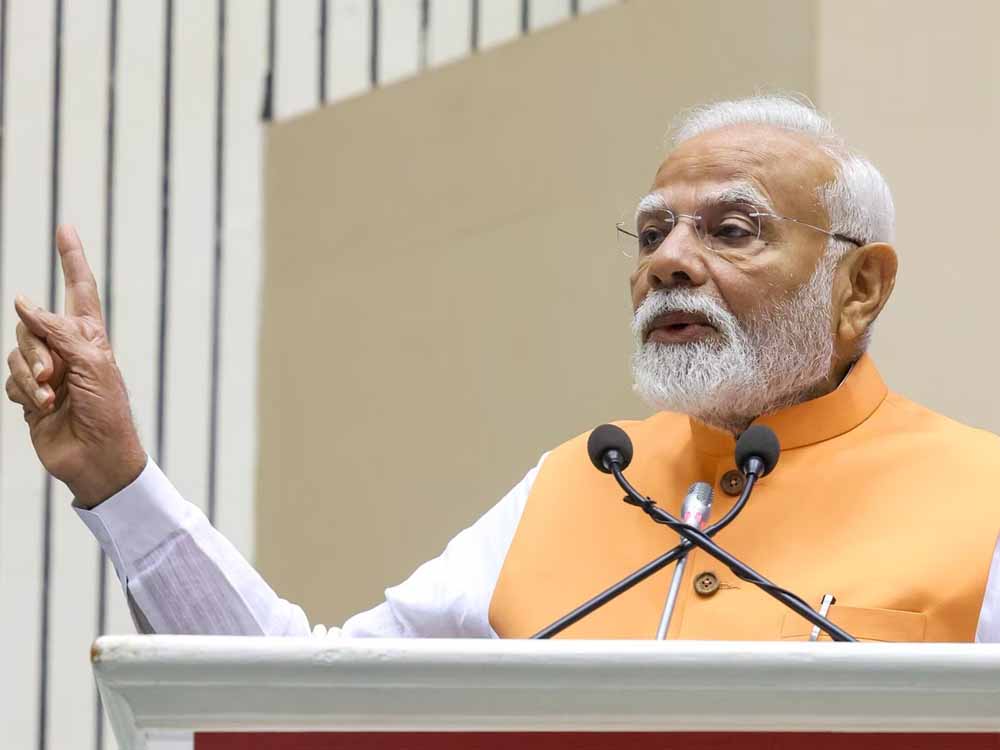 बिहार जीतने की तैयारी: पीएम मोदी की 9 रैलियों से 200 सीटों पर बीजेपी का फोकस बिहार जीतने की तैयारी: पीएम मोदी की 9 रैलियों से 200 सीटों पर बीजेपी का फोकस