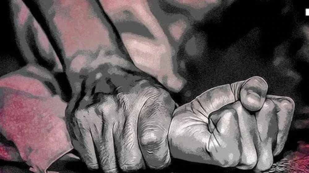 महिला डॉक्टर से की दोस्ती, भोपाल के होटल में किया दुष्कर्म, सात महीने बाद चढ़ा पुलिस के हत्थे महिला डॉक्टर से की दोस्ती, भोपाल के होटल में किया दुष्कर्म, सात महीने बाद चढ़ा पुलिस के हत्थे