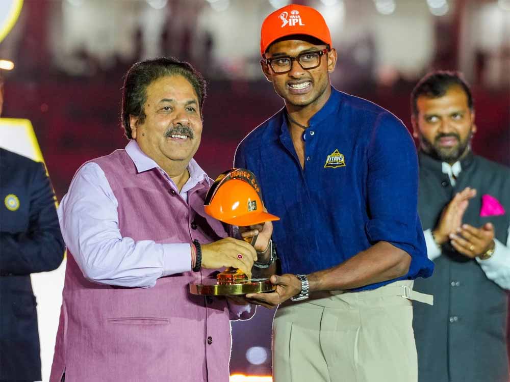 साई सुदर्शन ने 18वें सीजन में ऑरेंज कैप जीती, ‘चौकों के राजा’ भी बने, किया डबल धमाल साई सुदर्शन ने 18वें सीजन में ऑरेंज कैप जीती, ‘चौकों के राजा’ भी बने, किया डबल धमाल