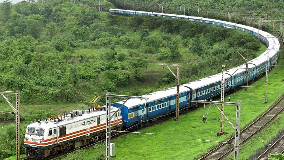 रेलवे बोर्ड ने ग्वालियर से बेंगलुरु के बीच सीधी ट्रेन सेवा शुरू करने की दी मंजूरी,10 स्टेशनों पर रुकेगी