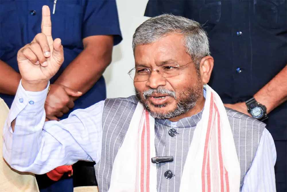 एम्बुलेंस कर्मियों की मांगों पर गंभीरता से विचार करें सरकार: बाबूलाल मरांडी एम्बुलेंस कर्मियों की मांगों पर गंभीरता से विचार करें सरकार: बाबूलाल मरांडी