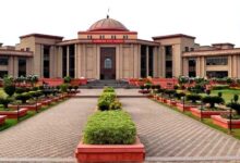 हाईकोर्ट से सस्पेंड बीईओ को बड़ी राहत, कलेक्टर का आदेश रद्द
