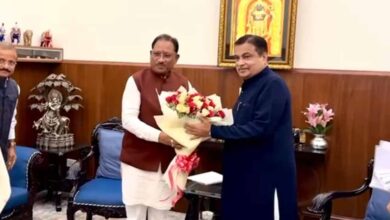 राज्य की सड़कों और विकास योजनाओं पर चर्चा करने आज शाम केंद्रीय मंत्री नितिन गडकरी से मिले मुख्यमंत्री विष्णुदेव साय
