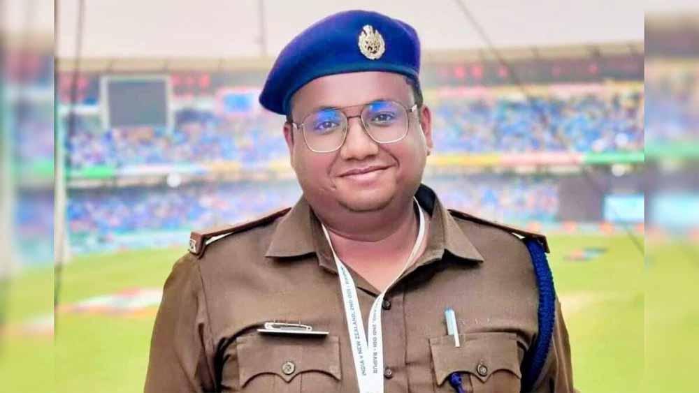 एसआईए ने एएसपी आकाश राव गिरेपुंजे शहादत मामले में 7 संदिग्धों को हिरासत में लेकर की पूछताछ एसआईए ने एएसपी आकाश राव गिरेपुंजे शहादत मामले में 7 संदिग्धों को हिरासत में लेकर की पूछताछ