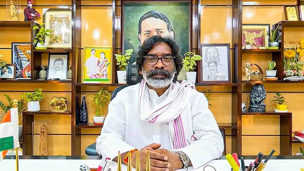 मुख्यमंत्री हेमंत सोरेन ने मुहर्रम के अवसर पर हजरत इमाम हुसैन की शहादत को याद व नमन किया मुख्यमंत्री हेमंत सोरेन ने मुहर्रम के अवसर पर हजरत इमाम हुसैन की शहादत को याद व नमन किया
