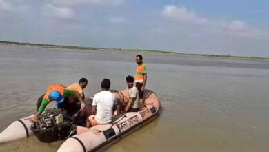 सावन के पहले सोमवार को गंगा स्नान में किशोर डूबा, SDRF की तलाश जारी