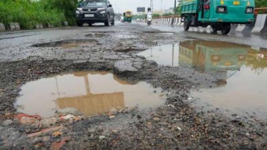 अब टूटी सड़कों और गड्ढों की शिकायत करना हुआ आसान, इस सरकारी ऐप पर करें रिपोर्ट