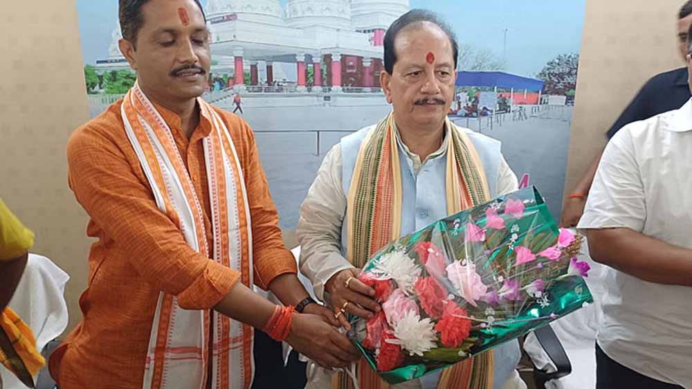 लखीसराय में डिप्टी सीएम विजय सिन्हा का दौरा: अपराधियों को दी कड़ी चेतावनी, विपक्ष पर साधा निशाना लखीसराय में डिप्टी सीएम विजय सिन्हा का दौरा: अपराधियों को दी कड़ी चेतावनी, विपक्ष पर साधा निशाना