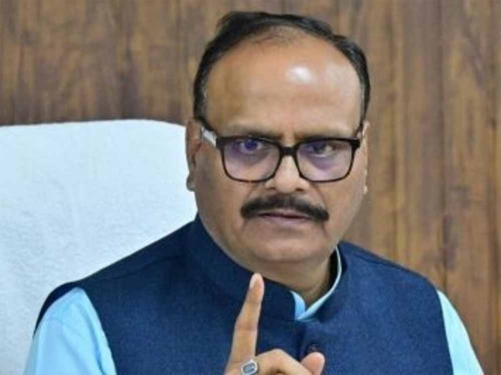अवैध धर्मांतरण पर सख्ती जरूरी’, ब्रजेश पाठक का दोटूक बयान अवैध धर्मांतरण पर सख्ती जरूरी’, ब्रजेश पाठक का दोटूक बयान