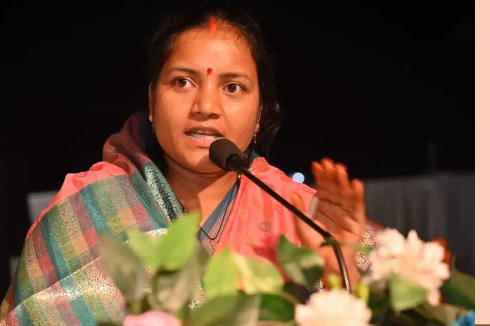 मंत्री श्रीमती लक्ष्मी राजवाड़े के प्रयासों ने दी सूरजपुर को शैक्षणिक समृद्धि की सौगात मंत्री श्रीमती लक्ष्मी राजवाड़े के प्रयासों ने दी सूरजपुर को शैक्षणिक समृद्धि की सौगात