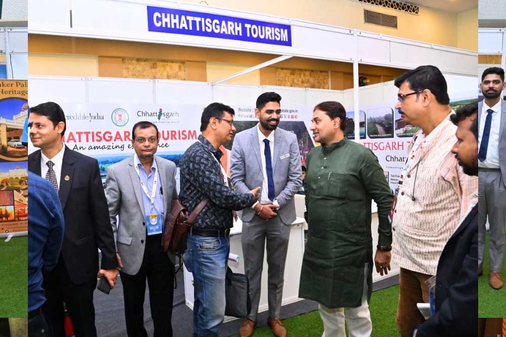 रायपुर : छत्तीसगढ़ पर्यटन ने कोलकाता में दर्ज कराई प्रभावशाली उपस्थिति रायपुर : छत्तीसगढ़ पर्यटन ने कोलकाता में दर्ज कराई प्रभावशाली उपस्थिति