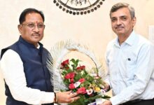 मुख्यमंत्री श्री साय से भारत सरकार में भूमि संसाधन सचिव ने की सौजन्य भेंट