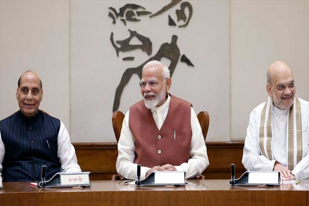 मोदी कैबिनेट का 27‑हजार करोड़ का ग्रीन एनर्जी प्लान: NTPC, NLC पर बड़ी छूट, निवेश की नई राह मोदी कैबिनेट का 27‑हजार करोड़ का ग्रीन एनर्जी प्लान: NTPC, NLC पर बड़ी छूट, निवेश की नई राह