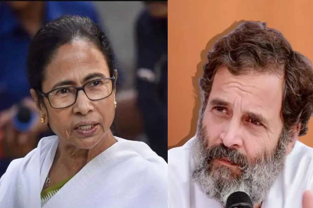 ममता बनर्जी ने INDIA गठबंधन में फिर दिखाया दम, वर्चस्व की जंग तेज ममता बनर्जी ने INDIA गठबंधन में फिर दिखाया दम, वर्चस्व की जंग तेज