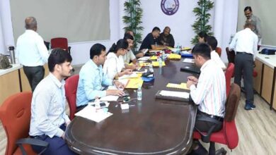 सरकारी नौकरी पाने की खुशी चेहरों पर झलकी