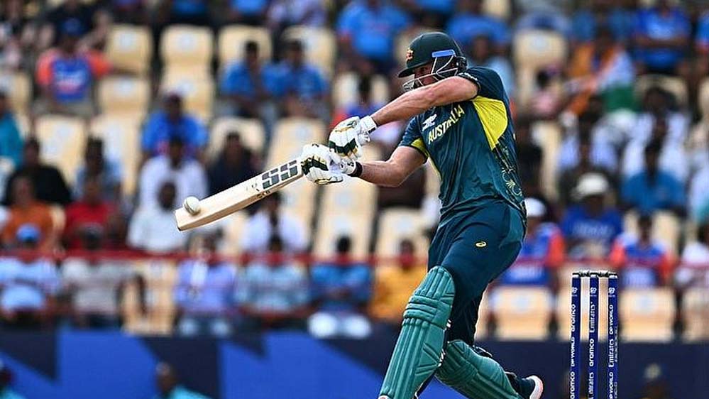 टिम डेविड का तूफानी शतक: 37 गेंदों में बनाए 100 रन, उड़ाए 11 छक्के टिम डेविड का तूफानी शतक: 37 गेंदों में बनाए 100 रन, उड़ाए 11 छक्के