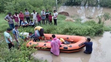 डबरा के नंदू का डेरा से 50 लोगों को रेस्क्यू कर सुरक्षित स्थलों पर पहुँचाया