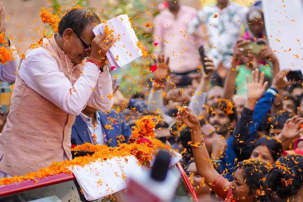 दिल्ली में मंत्री, दिल अब भी एमपी में! शिवराज की सक्रियता के पीछे क्या है रणनीति?