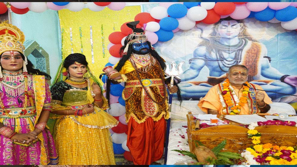 प्रेमानंद पुरी का विवादित बयान: साईं मूर्ति कुएं में फेंकने और जलाने की अपील प्रेमानंद पुरी का विवादित बयान: साईं मूर्ति कुएं में फेंकने और जलाने की अपील
