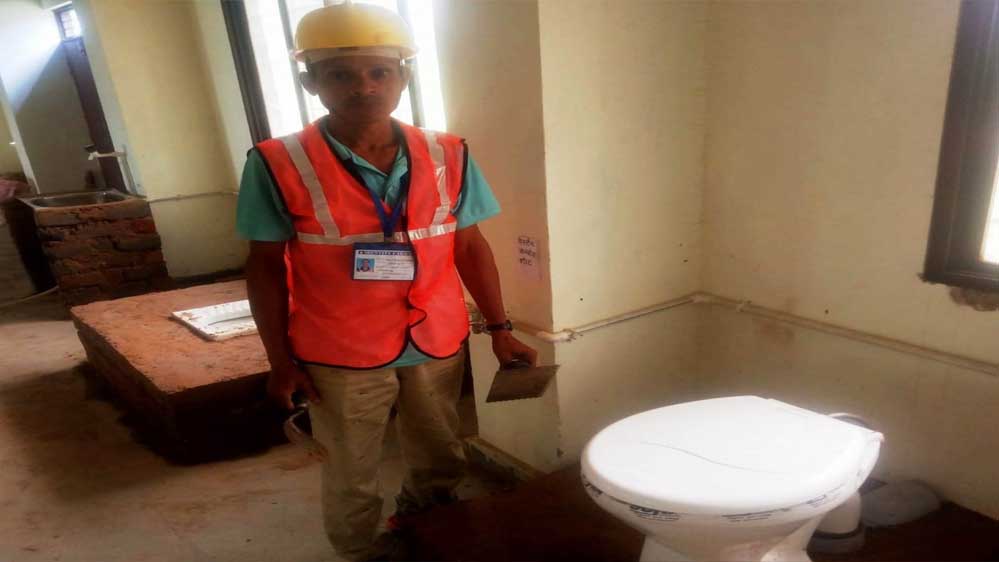 रायपुर : शासन की नीति से प्रभावित होकर नक्सलवाद छोड़ा रायपुर : शासन की नीति से प्रभावित होकर नक्सलवाद छोड़ा