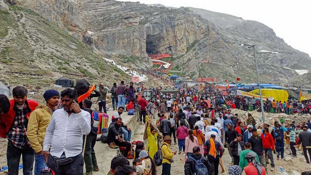 अमरनाथ यात्रा फिर शुरू, श्रद्धालुओं में उत्साह, 7908 का जत्था रवाना, खराब मौसम के चलते यात्रा रोकी गई थी