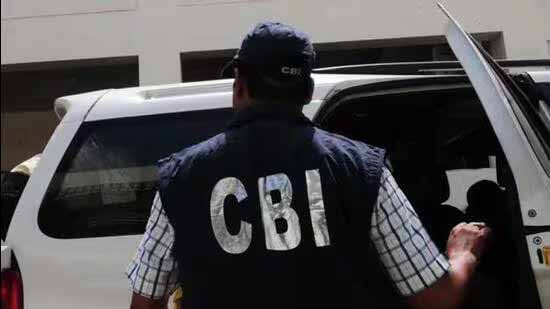 CBI बनने का नाटक, फिर लूट की वारदात! रिश्तेदार के घर छापा मार ले गए सबकुछ