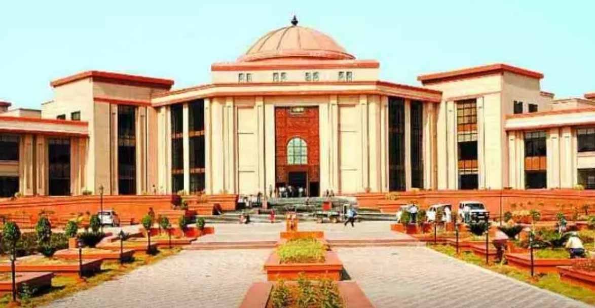 मिशन हॉस्पिटल विवाद: हाईकोर्ट ने सरकार को दी राहत, याचिका खारिज मिशन हॉस्पिटल विवाद: हाईकोर्ट ने सरकार को दी राहत, याचिका खारिज