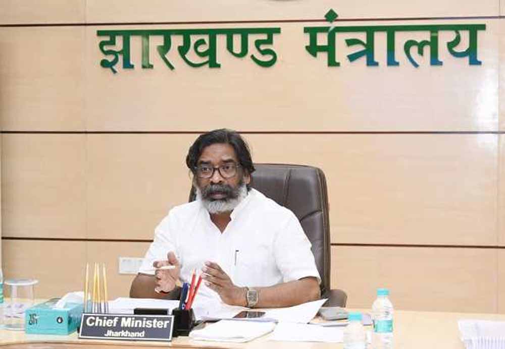 रांची पेट्रोल कांड: सीएम हेमंत ने लिया संज्ञान, पुलिस को सख्त कार्रवाई के निर्देश रांची पेट्रोल कांड: सीएम हेमंत ने लिया संज्ञान, पुलिस को सख्त कार्रवाई के निर्देश