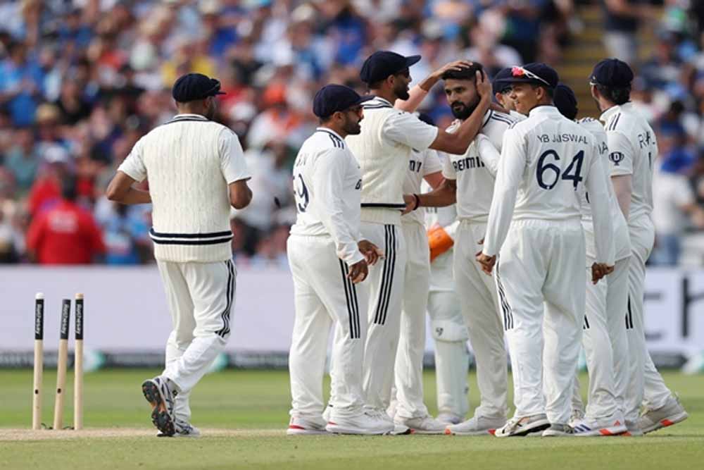 लॉर्ड्स के इस खलनायक की कहीं चर्चा ही नहीं, जितने से हारे उसका तिगुना तो एक्स्ट्रा रन दिए लॉर्ड्स के इस खलनायक की कहीं चर्चा ही नहीं, जितने से हारे उसका तिगुना तो एक्स्ट्रा रन दिए