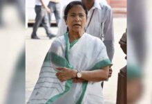 ममता बनर्जी का सड़क पर विरोध: बोलीं- मुझे डिटेनशन सेंटर भेजो