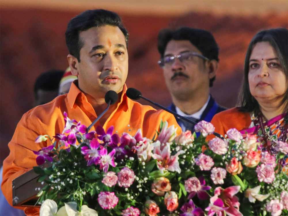 नितेश राणे का विवादित बयान: ‘गोल टोपी वाले वोट नहीं देते, हरे सांप हैं’ नितेश राणे का विवादित बयान: ‘गोल टोपी वाले वोट नहीं देते, हरे सांप हैं’