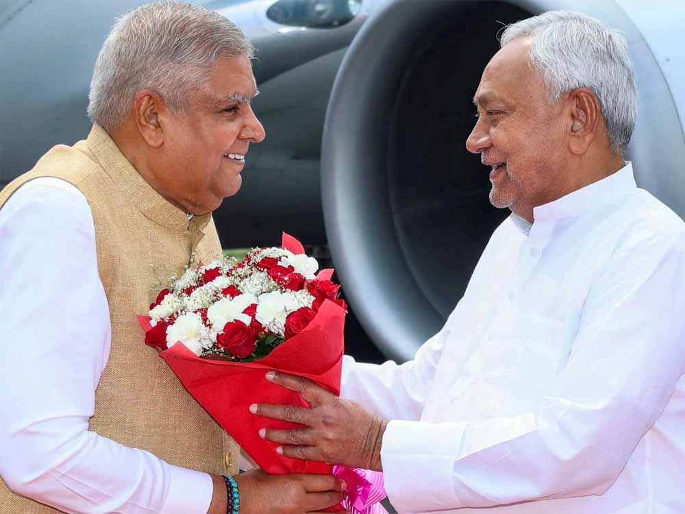 बिहार के नेता को लेकर जगदीप धनखड़ ने दिया इस्तीफा? कांग्रेस का चौंकाने वाला दावा