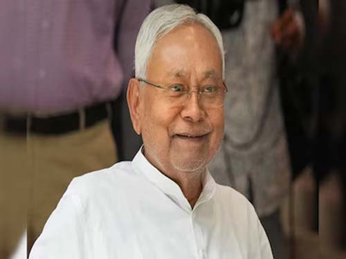 बिहार चुनाव से पहले नीतीश कुमार का मास्टरस्ट्रोक: 1 करोड़ नौकरियों का वादा बिहार चुनाव से पहले नीतीश कुमार का मास्टरस्ट्रोक: 1 करोड़ नौकरियों का वादा