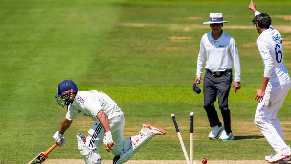 चौथे टेस्ट से बाहर रहें ऋषभ पंत: रवि शास्त्री बोले- टीम की टेंशन बढ़ाते हैं चौथे टेस्ट से बाहर रहें ऋषभ पंत: रवि शास्त्री बोले- टीम की टेंशन बढ़ाते हैं