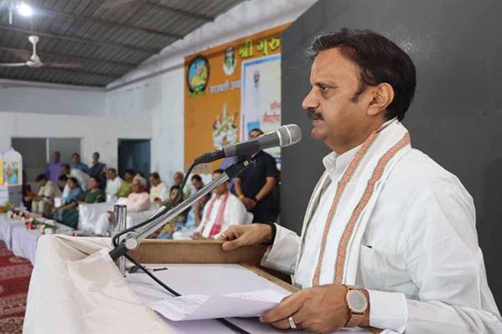 शिक्षा से नई सोच, नई तकनीक और आत्मनिर्भरता का मार्ग प्रशस्त होता है : उप मुख्यमंत्री शुक्ल
