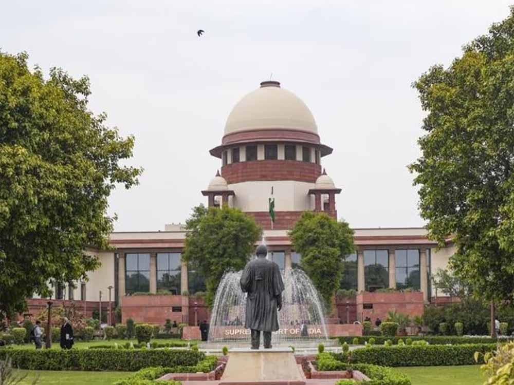 सुप्रीम कोर्ट ने बलात्कार के आरोपों पर जताई सख्त नाराज़गी, महिला से होटल में जाने पर पूछे सवाल सुप्रीम कोर्ट ने बलात्कार के आरोपों पर जताई सख्त नाराज़गी, महिला से होटल में जाने पर पूछे सवाल