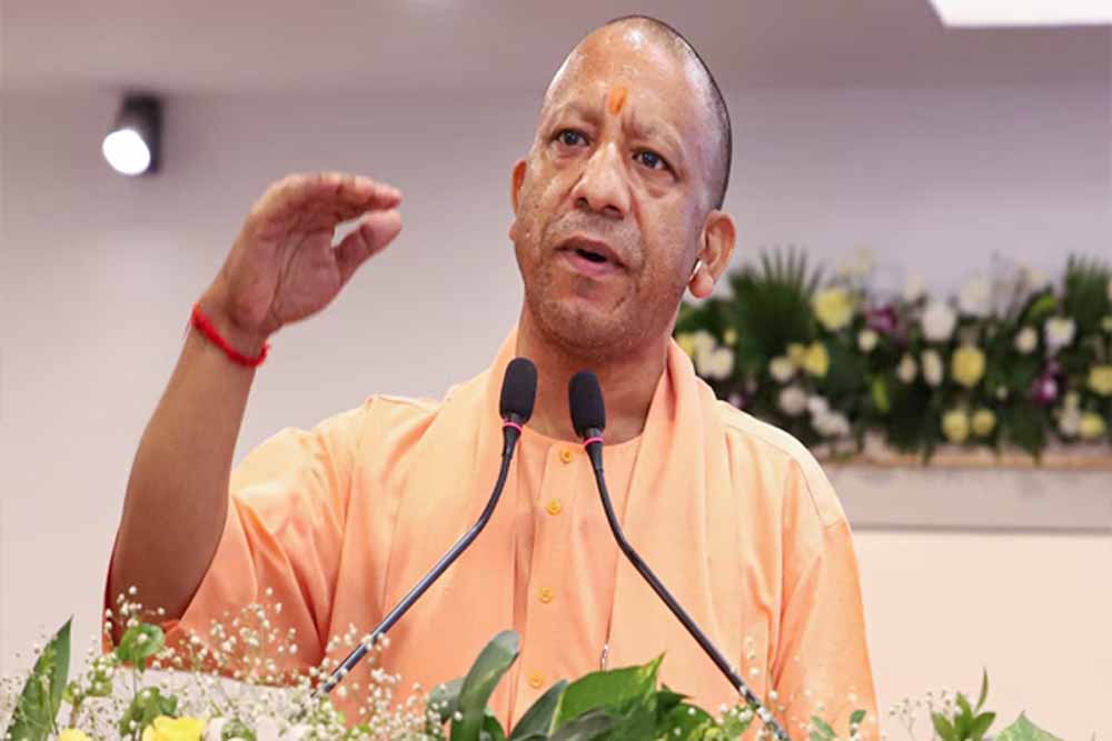 तकनीक से बदली किस्मत, आम के बागवानों ने किया शानदार काम: CM योगी