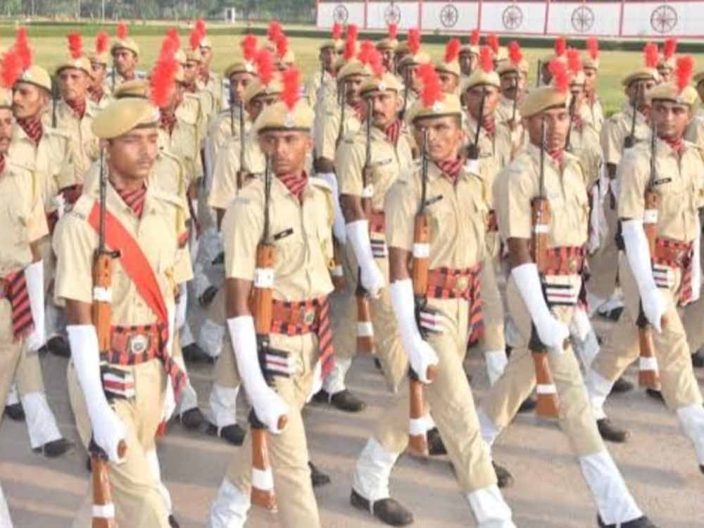 आरक्षक भर्ती प्रक्रिया शुरू: 27 अगस्त तक करें आवेदन, 14 सितंबर को होगी परीक्षा आरक्षक भर्ती प्रक्रिया शुरू: 27 अगस्त तक करें आवेदन, 14 सितंबर को होगी परीक्षा