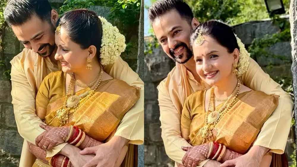 टीवी की ‘गोपी बहू’ जिया मानेक ने रचाई शादी, बॉयफ्रेंड संग लिए सात फेरे टीवी की ‘गोपी बहू’ जिया मानेक ने रचाई शादी, बॉयफ्रेंड संग लिए सात फेरे