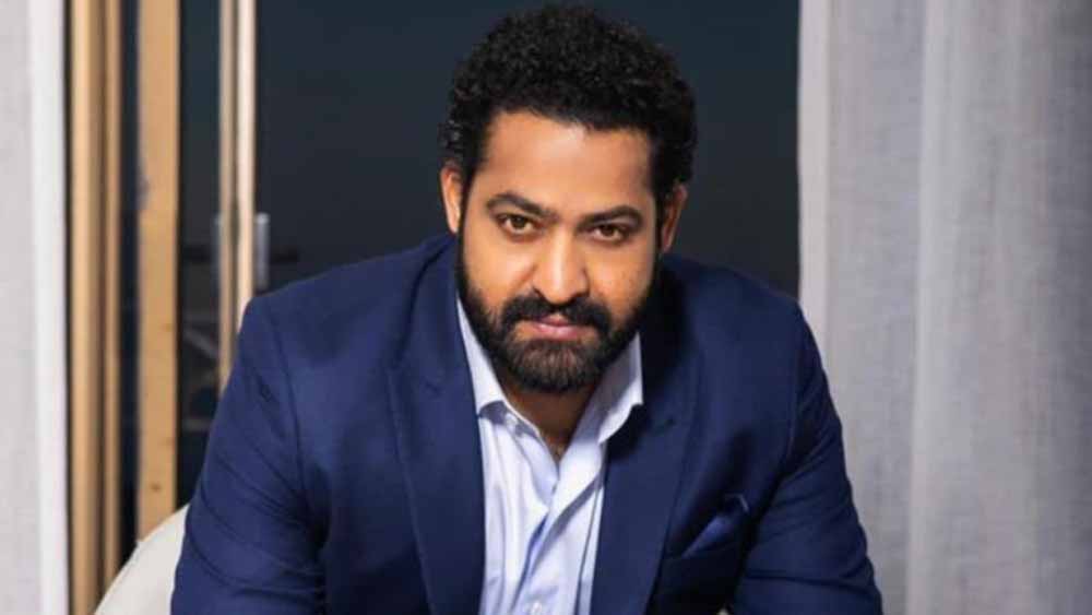 प्रशांत नील की फिल्म ड्रैगन और देवरा 2 पर तय समय पर काम शुरू करेंगे एनटीआर जूनियर! प्रशांत नील की फिल्म ड्रैगन और देवरा 2 पर तय समय पर काम शुरू करेंगे एनटीआर जूनियर!