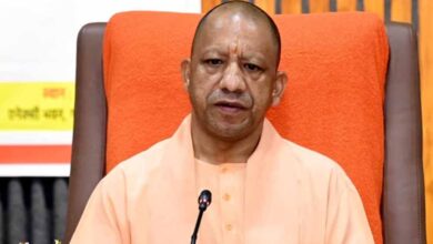 योगी सरकार ने महज 10 माह में 13 लाख से अधिक निर्धन परिवार को जीरो पावर्टी से जोड़ा योगी सरकार ने महज 10 माह में 13 लाख से अधिक निर्धन परिवार को जीरो पावर्टी से जोड़ा