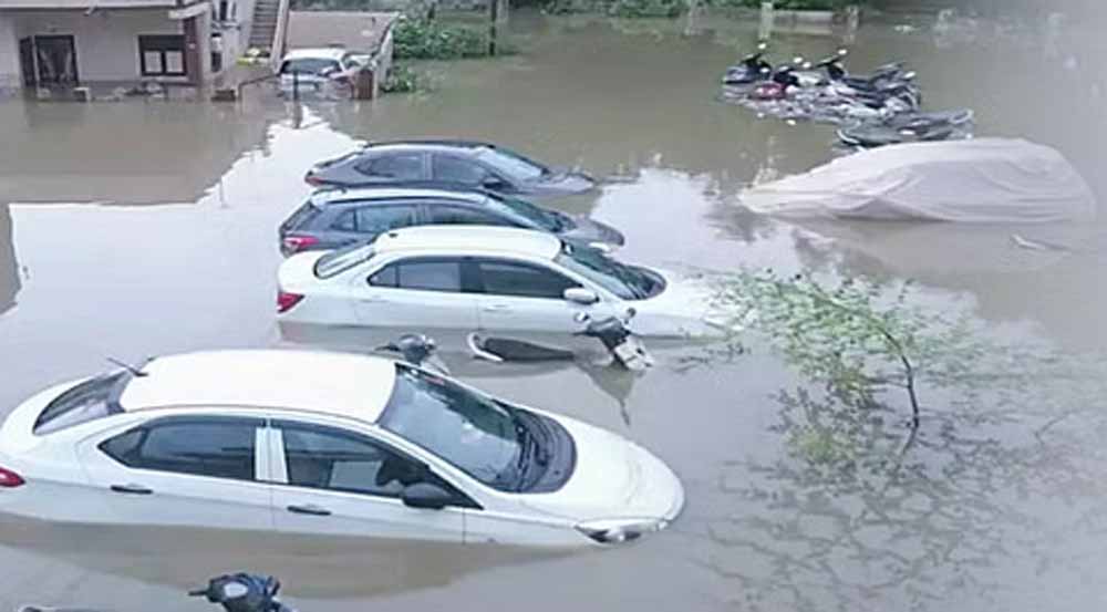 17 जिलों में बाढ़ का कहर: 9 की मौत, 46 जनपदों में बारिश का रेड अलर्ट