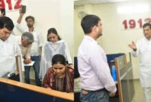 बिजली व्यवस्था सुधार कर ही रहूंगा – बारिश में निरीक्षण पर निकले ऊर्जा मंत्री, भ्रष्ट लाइनमैन बर्खास्त