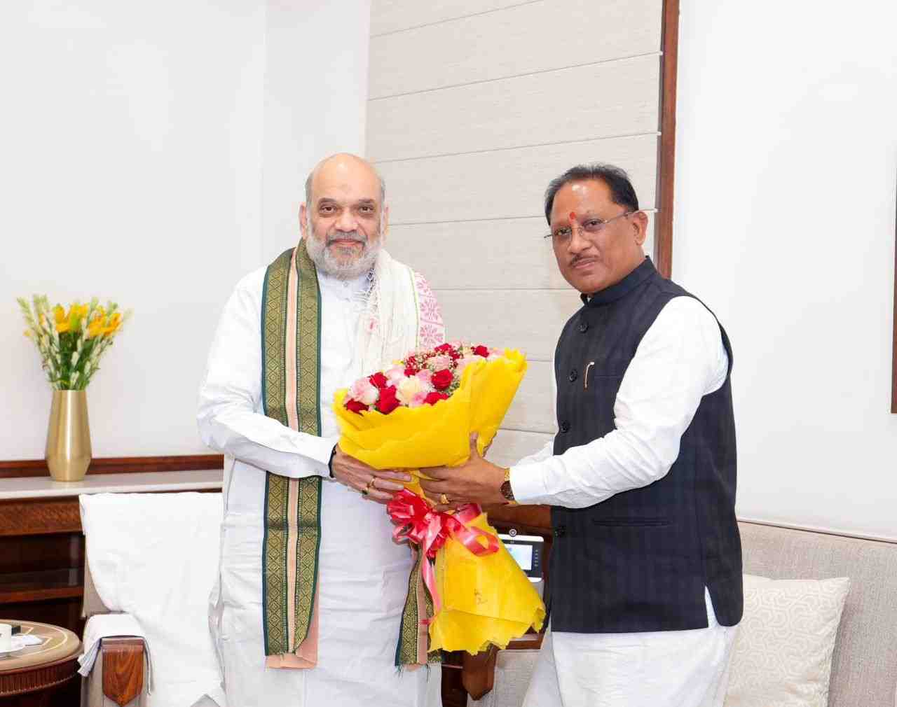 केंद्रीय गृह मंत्री अमित शाह से मिले मुख्यमंत्री श्री विष्णुदेव साय,छत्तीसगढ़ में नक्सल उन्मूलन अभियानों व उपलब्धियों की दी जानकारी